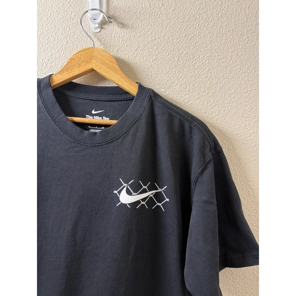 Men's Nike Shirt Size Small